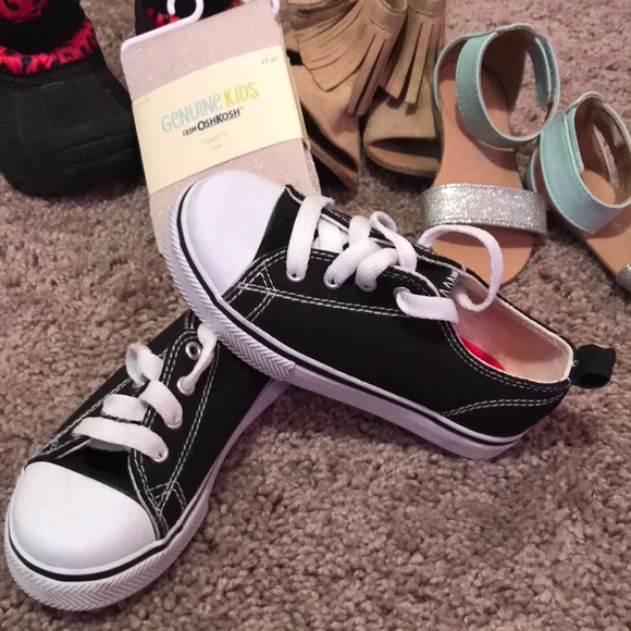 Girls shoes and snow boots - Picture 6 of 6